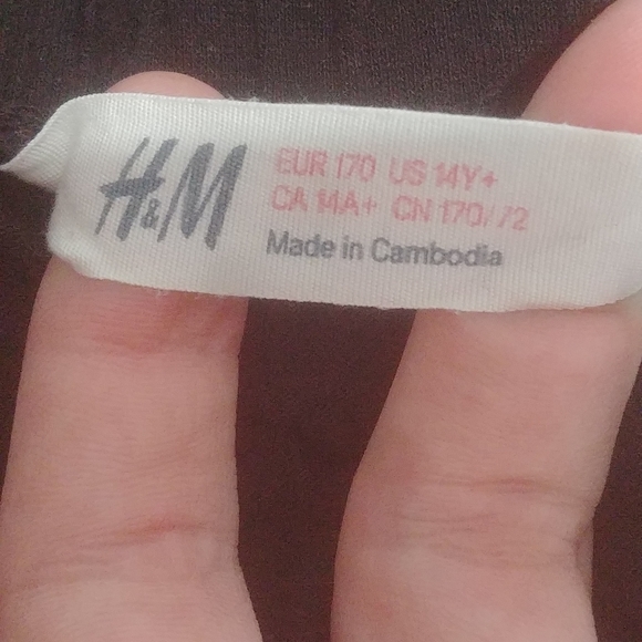 H&M capri length romper w/pockets - Picture 3 of 3